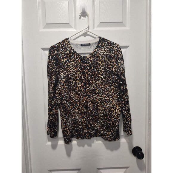 Cable And Gauge Size MediumCardigan Leopard Print Button Up Sweater animal print - Picture 9 of 13